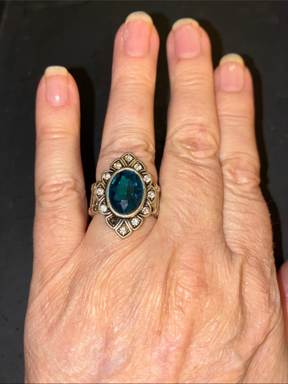 Vintage-Style Teal Crystal Statement Stretch Ring